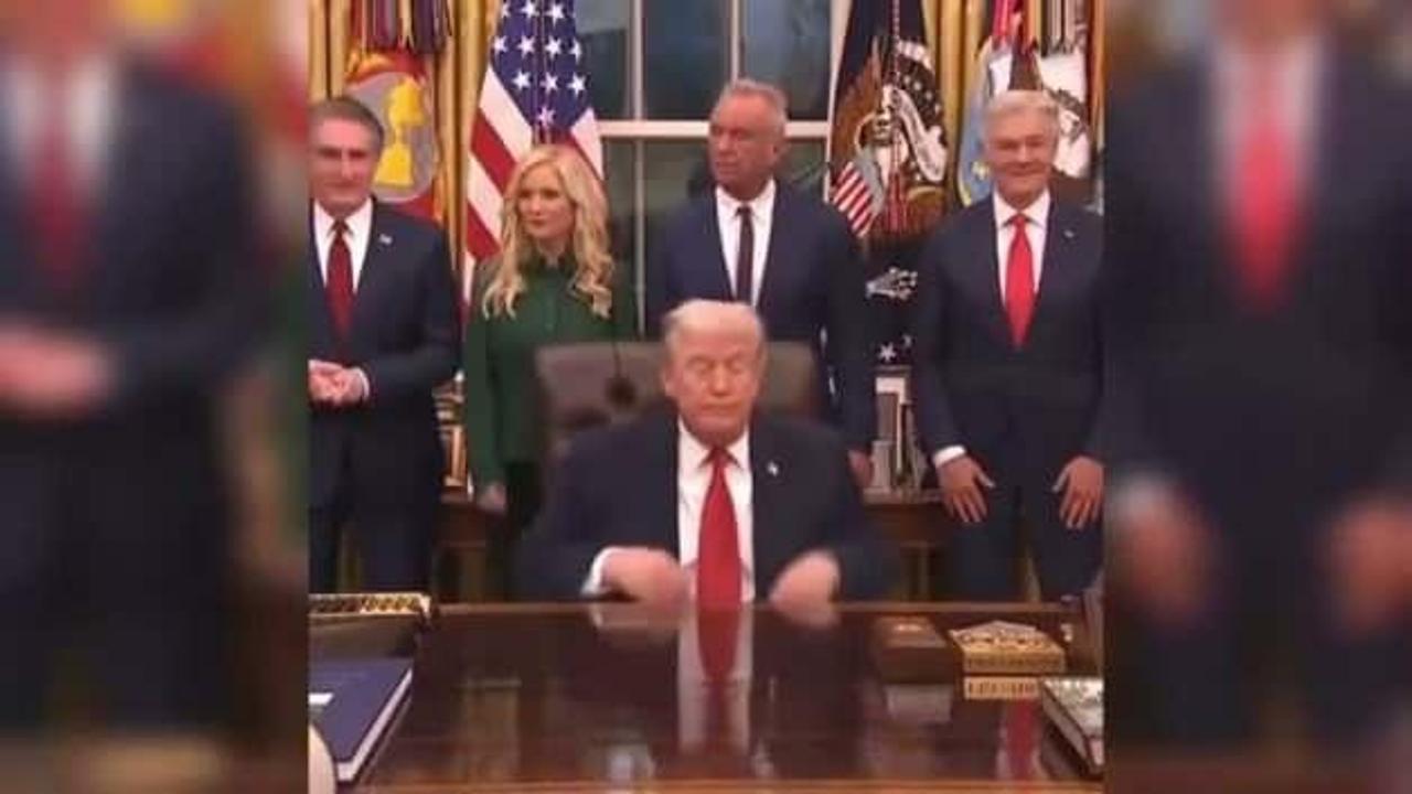 Oval Ofis'te gerginlik! Gelen soru Trump'ı çıldırttı: Gazetecileri dışarı çıkarttı