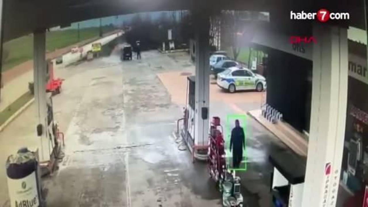 Tokat'ta öğrenci servisi kazası kamerada: 6 yaralı