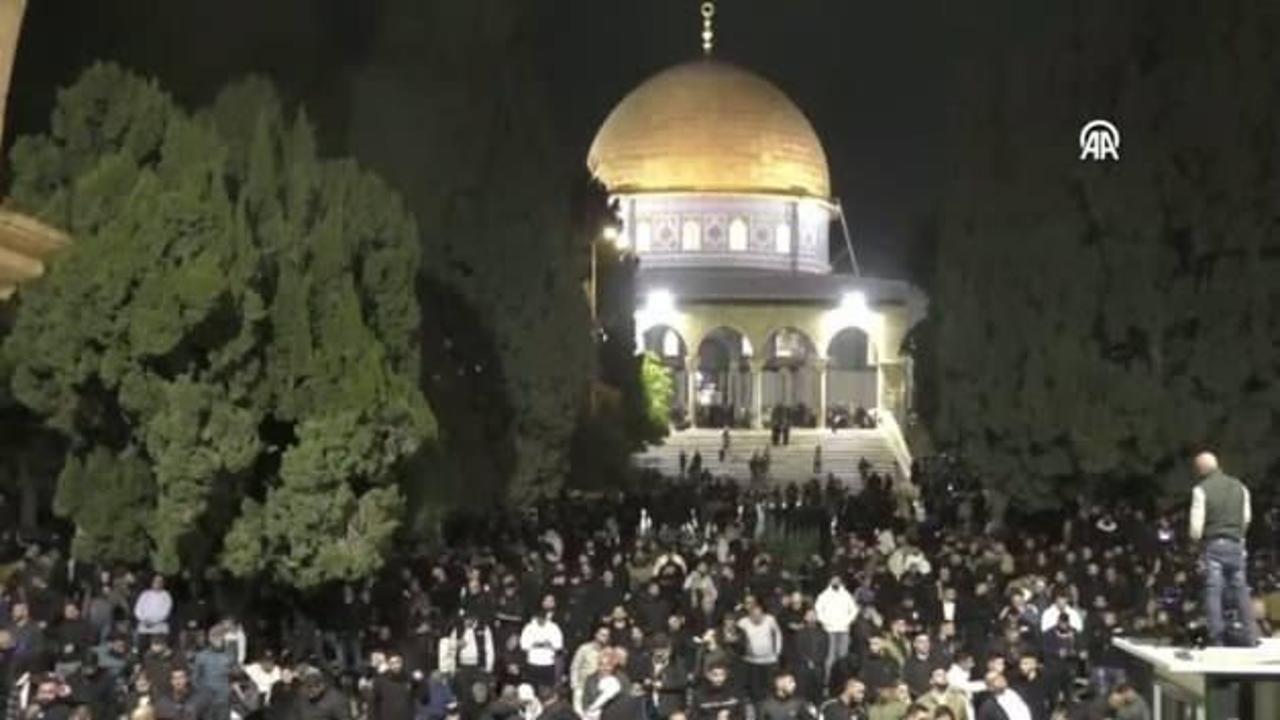 100 bin kişilik meydan okuma! Mescid-i Aksa'da tarihi anlar...
