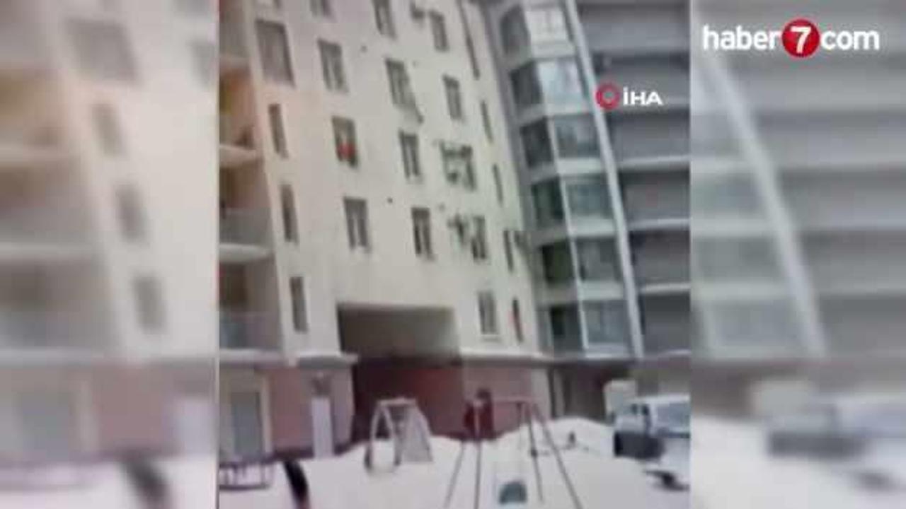 Rusya’da, yedinci kattan düşen çocuğu apartman görevlisi kurtardı