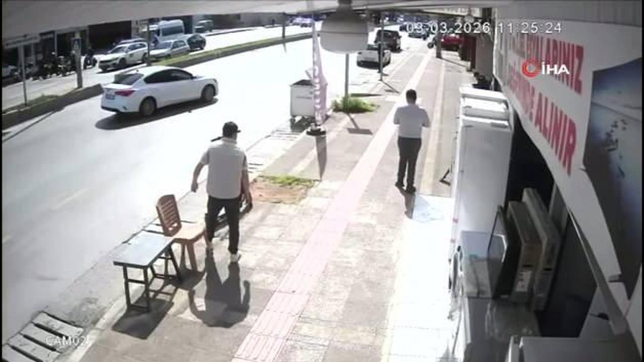 Mersin'de bir esnaf, yardım etmek istediği genç tarafından soyuldu