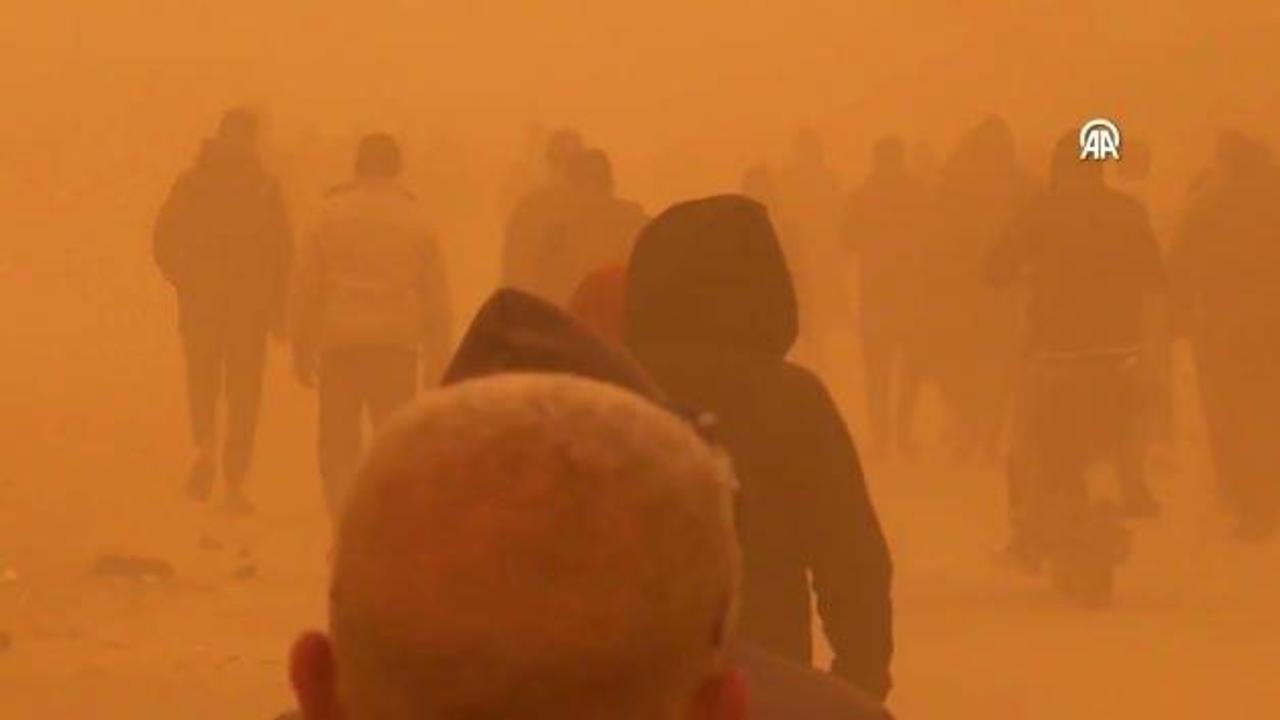 Gazze’de etkili olan kum fırtınası Filistinlilerin hayatını daha da zorlaştırdı