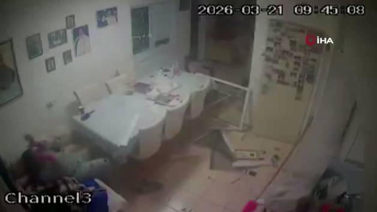 İran'ın füzelerinin dalgası İsrail'deki evleri darmadağın etti