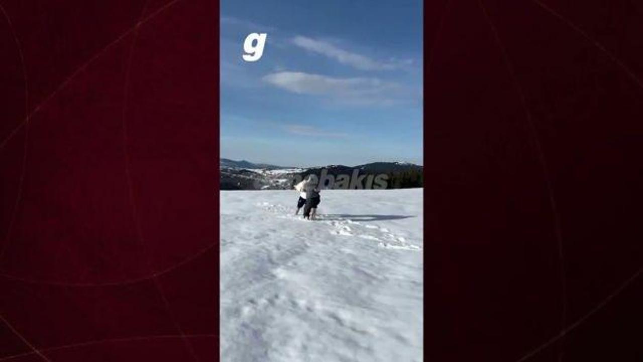 Trabzonspor teknik direktörü Fatih Tekke Galatasaray  galibiyetini karda kutladı