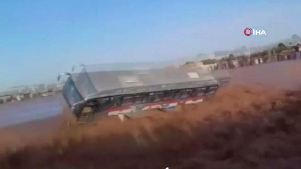 Afganistan ve Pakistan'ı sel vurdu: 47 ölü