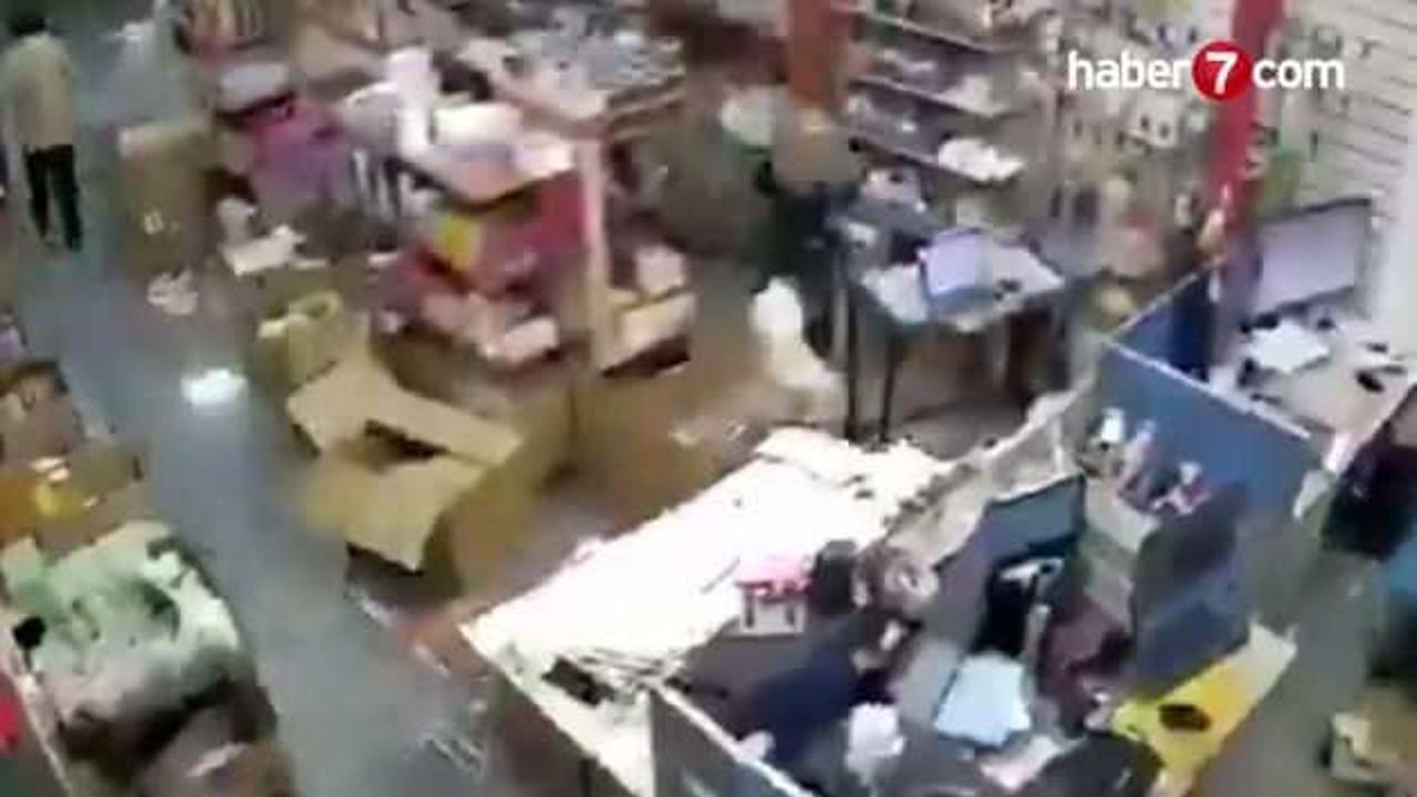 Endonezya'da 7,4 büyüklüğünde deprem meydana geldi…