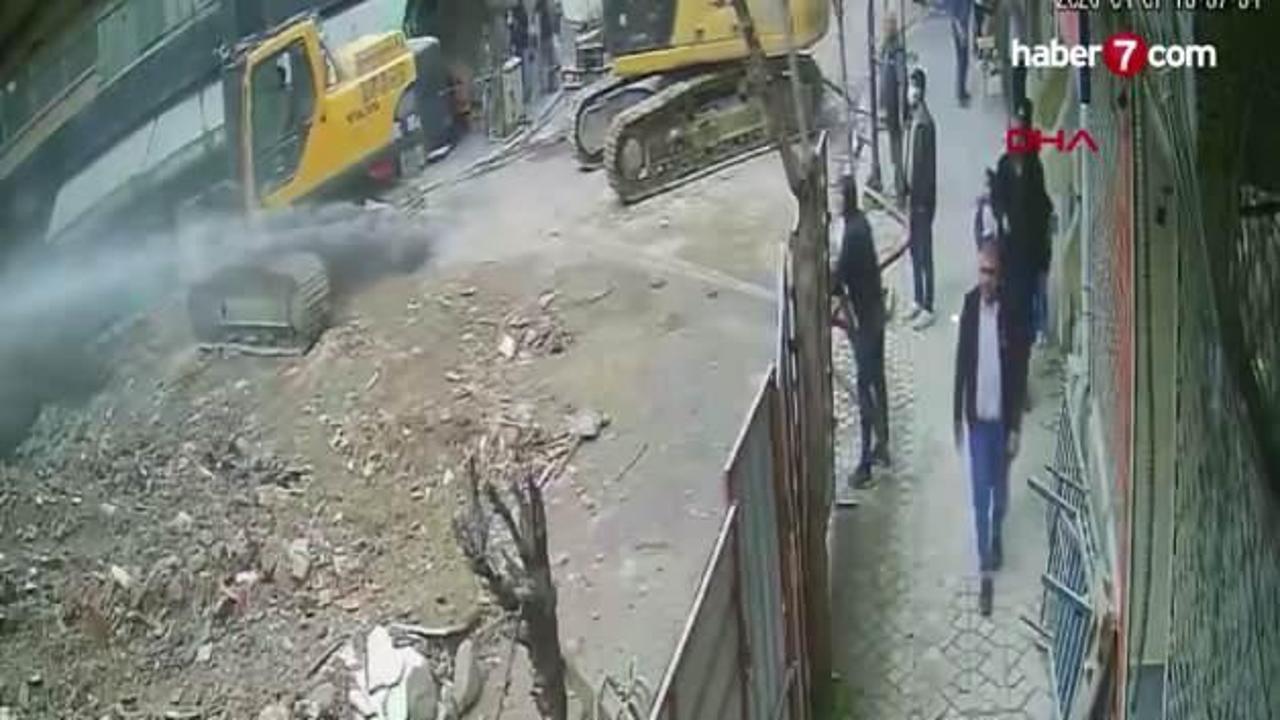 Zeytinburnu'nda inşaattan beton parçası düştü; 6 y…