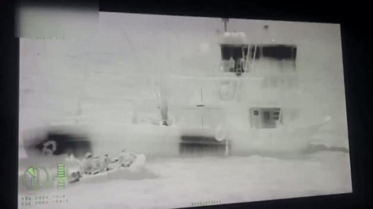 İstanbul açıklarında 200 kilogram skunk ele geçirildi