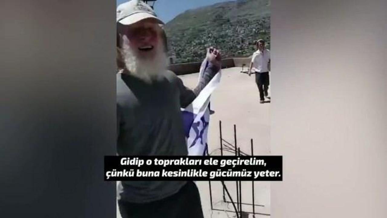 İsrailli haydutlar yine rahat durmadı: Şarkılar eşliğinde Suriye sınırına girip bayrak açtılar!