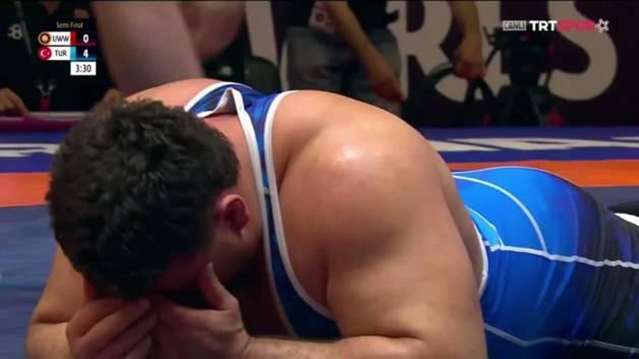 Belaruslu yenilgiyi hazmedemedi: Tokat attı... Rıza Kayaalp finalde!