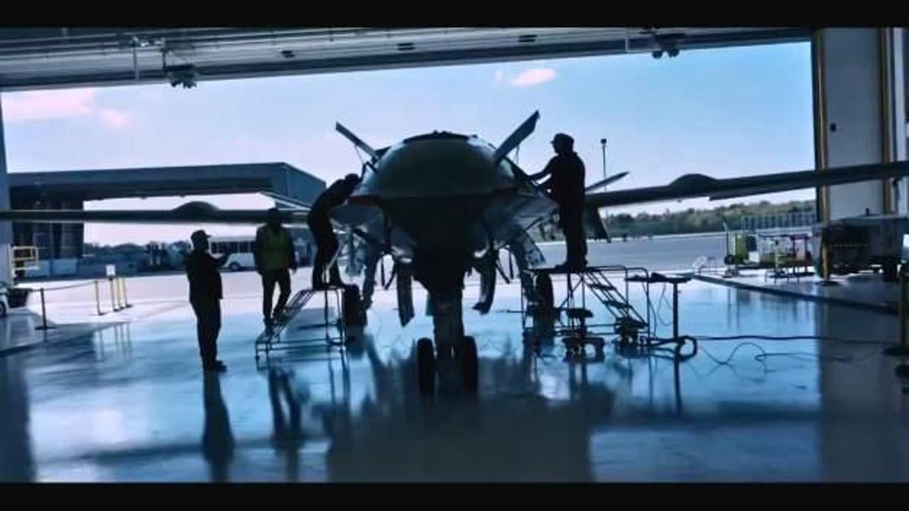 ABD, dünyanın ilk tanker İHA'sı MQ-25A Stingray'i tanıttı