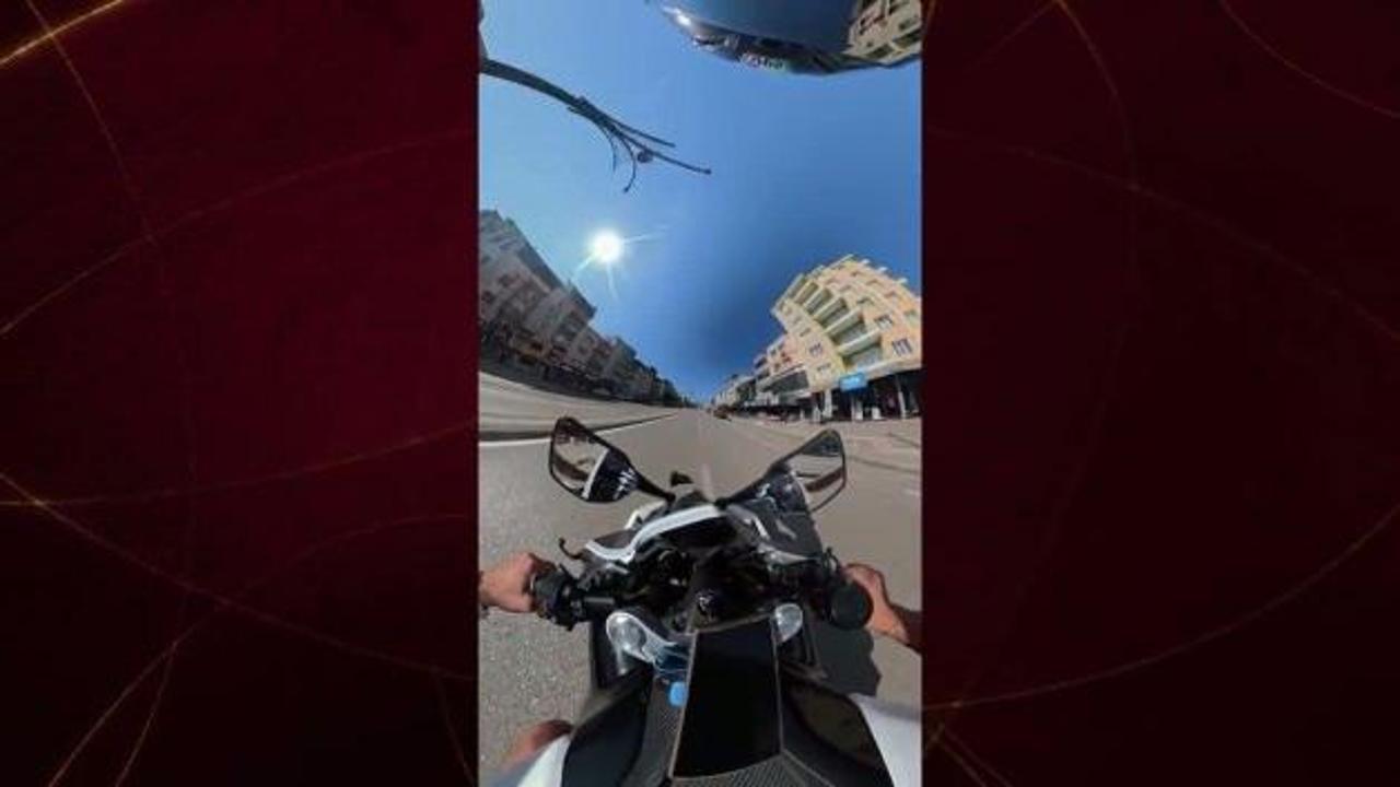 Bursa’da takla atan motosikletlinin feci kazası kamerada