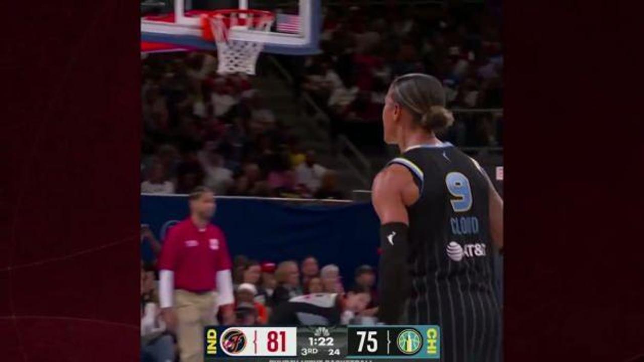 FETÖ'cü Enes Kanter, eski BeÅiktaÅlı kadın basketbolcuyla tartıÅtı! Salondan kovuldu