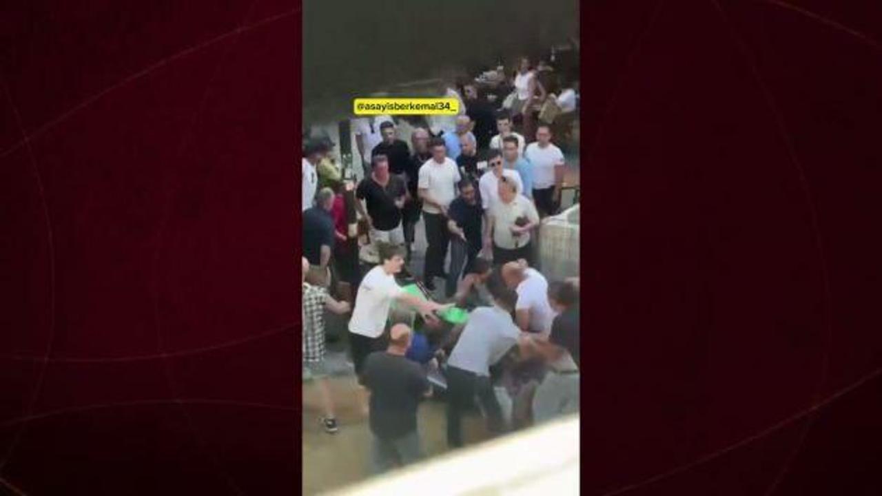 Kadıköy’de kuryeye meydan dayaÄı: Sokak ortasında tekme yumruk saldırdılar!
