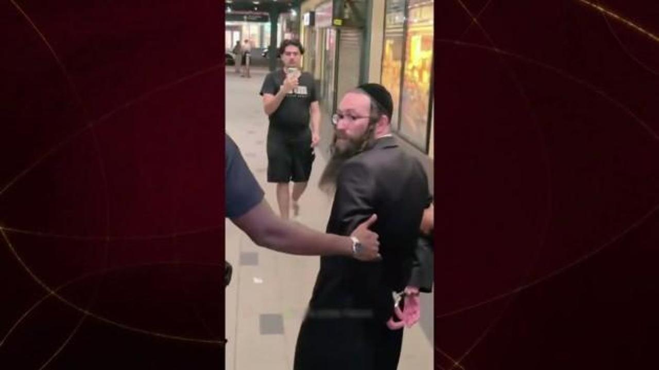 ABD'de pedofili operasyonu: Yahudi haham otelde kelepçelendi!