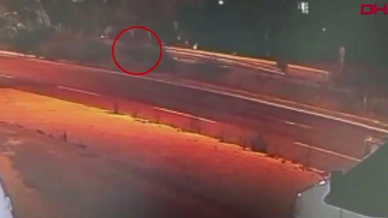 Otomobilin çarptıÄı çocuk aÄır yaralandı; kaza kamerada