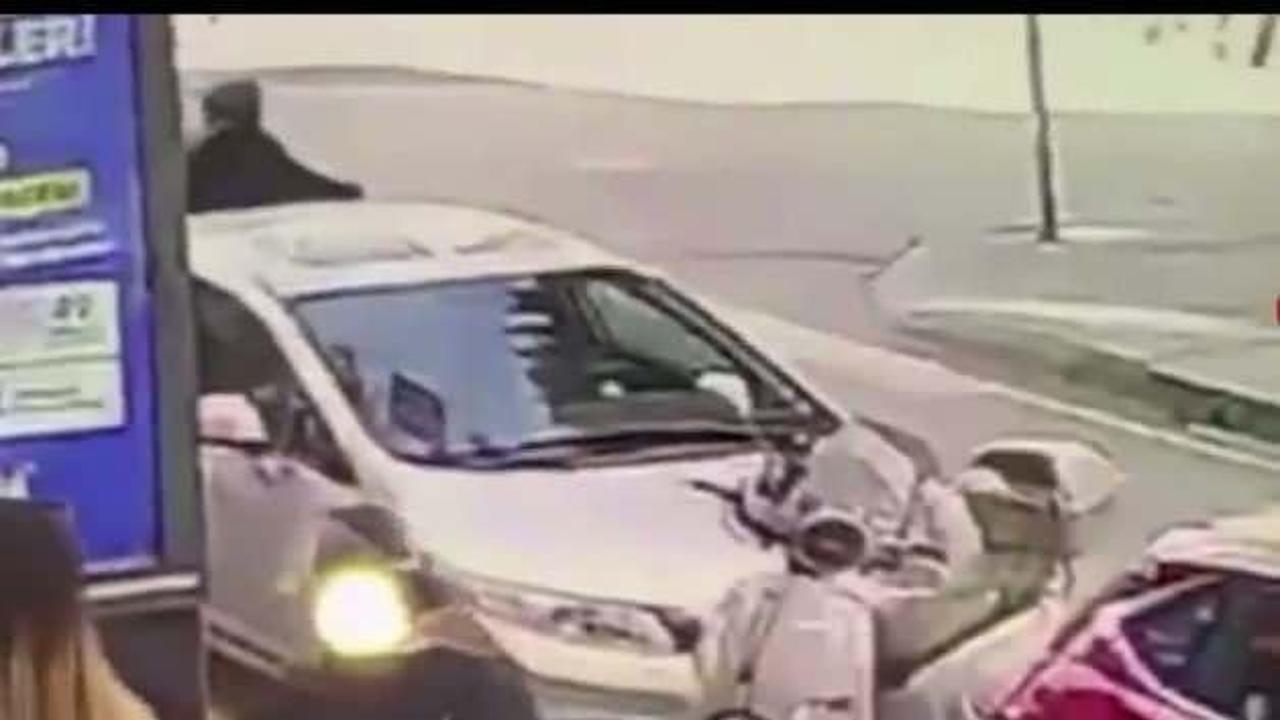 Samsun'da yaÅlı kadın ile torununa yaya geçidinde otomobil çarptı