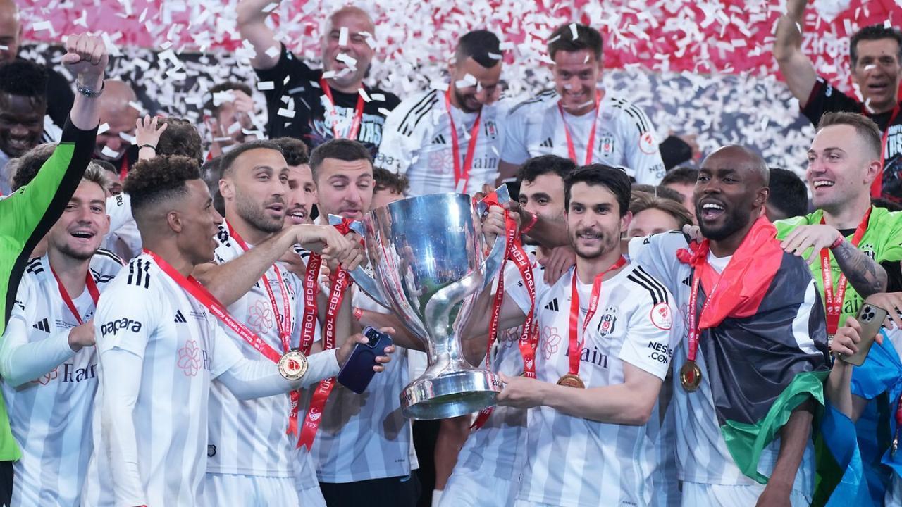 Beşiktaş kupa sayısında Fenerbahçe'yi geride bıraktı - Haber 7 Beşiktaş