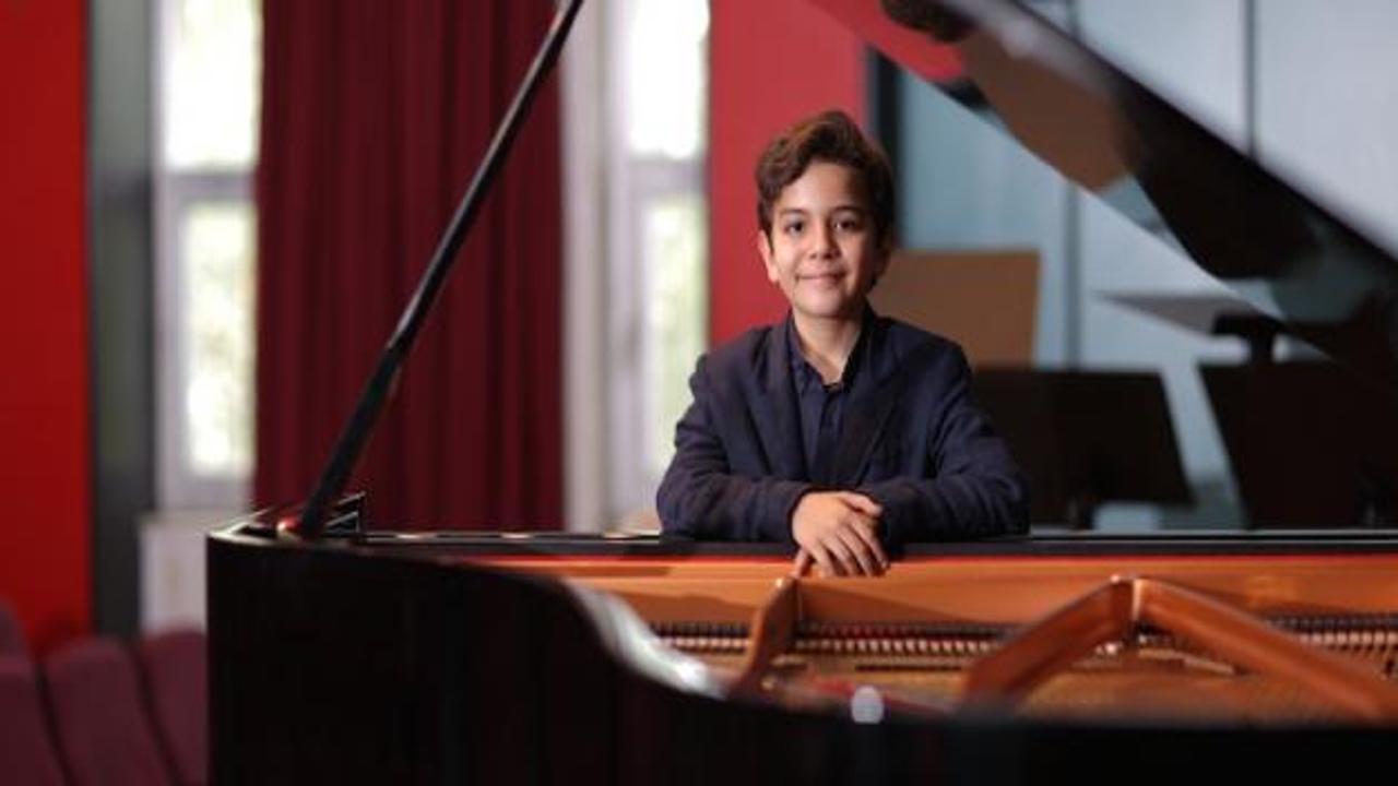 11 yaşındaki piyanist konser verecek