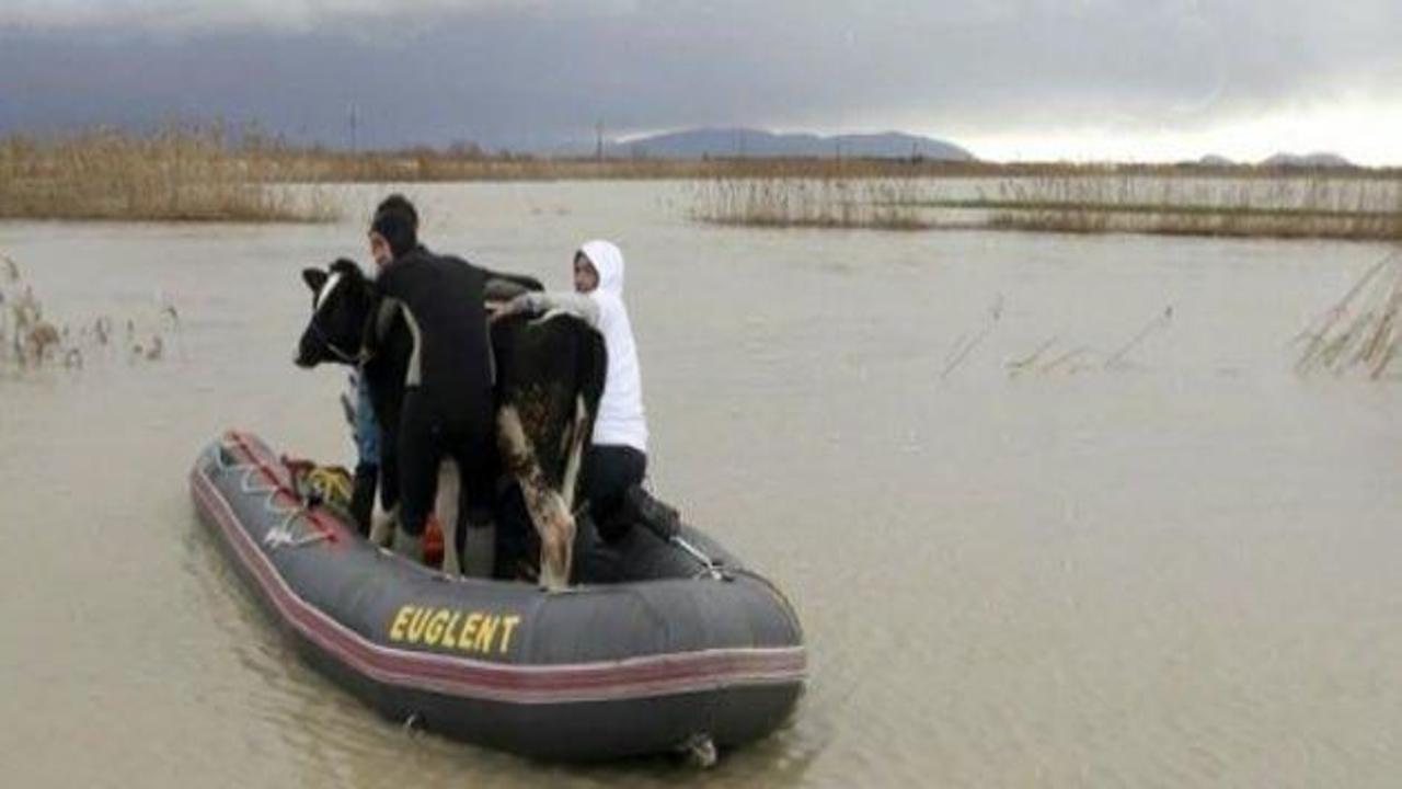 Sel felaketi! En az 13 kişi sular altında kaldı