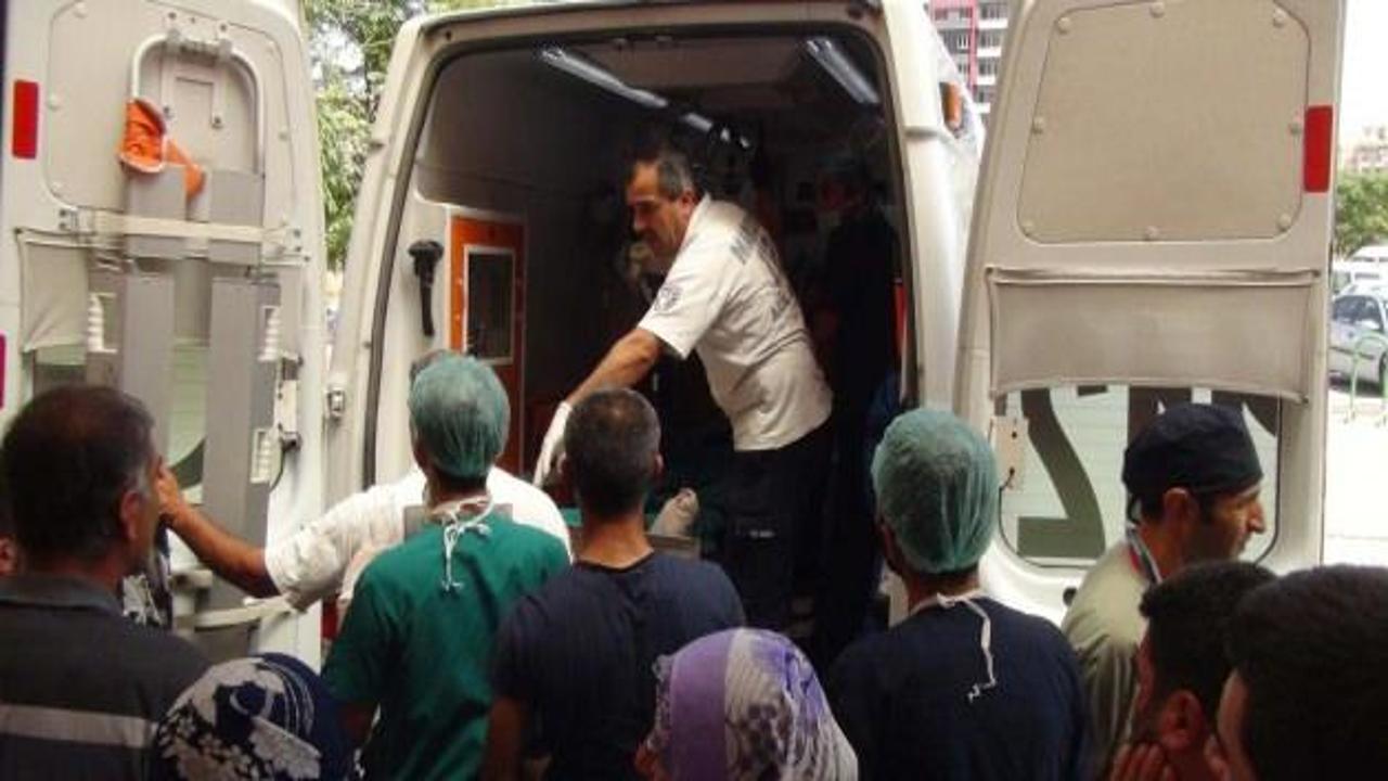 Benzin yüklü tır devrildi: 2 yaralı