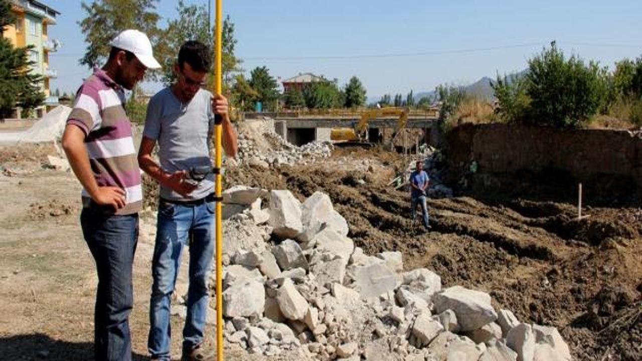 Seydişehir'de Akçay Deresi ıslah ediliyor