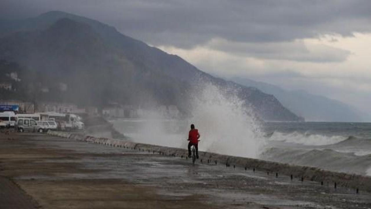 Karadeniz'de fırtına