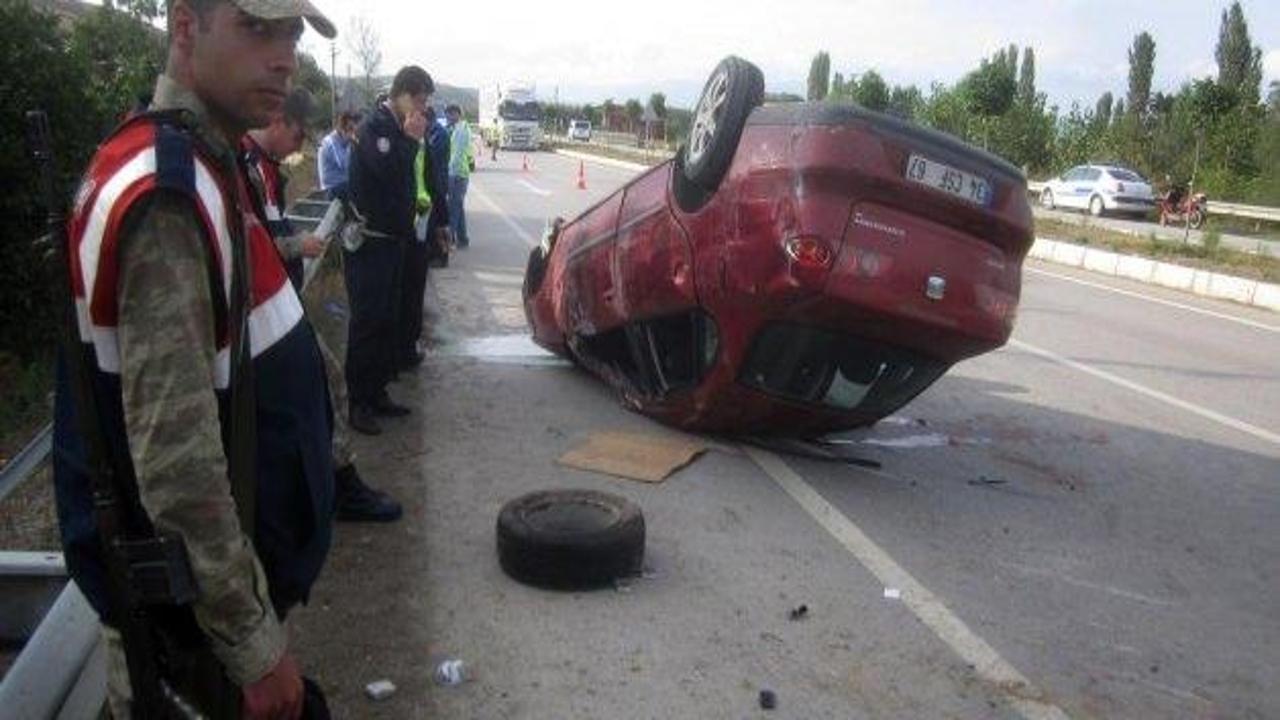 Tokat'ta otomobil devrildi: 1 ölü, 2 yaralı