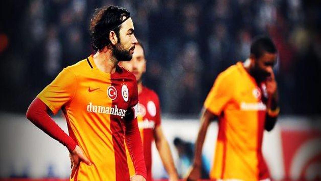 Galatasaraylı futbolcular isyan etti!