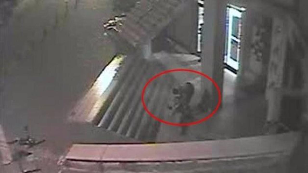 Korkun&ccedil; anlar kameraya yansıdı!