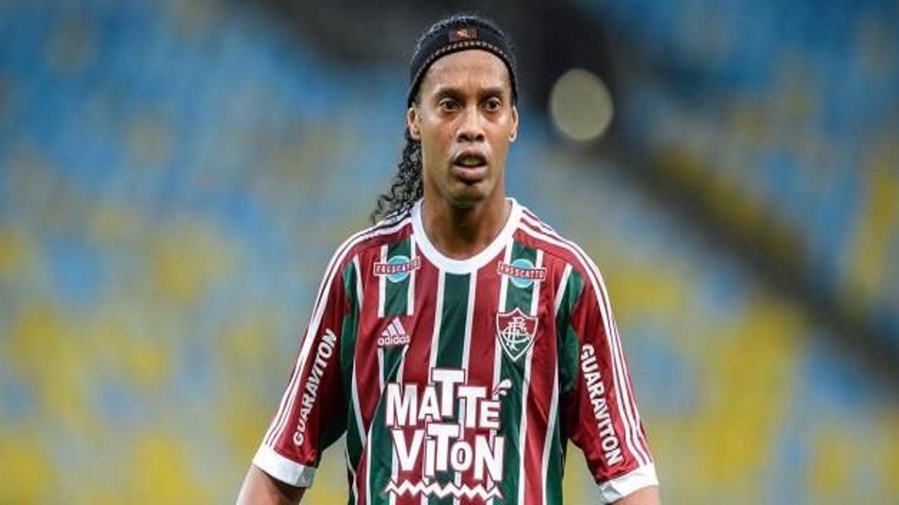 Ronaldinho iki maç için geri dönüyor!
