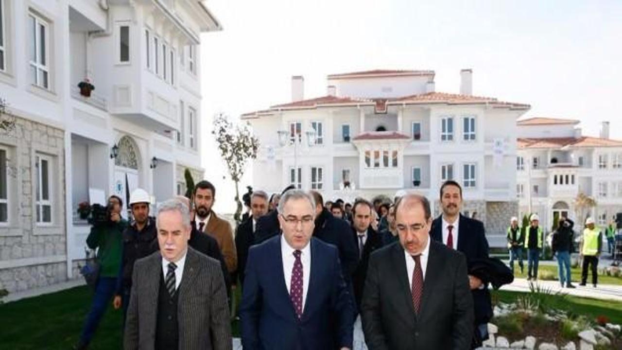 D&uuml;nya TOKİ'nin peşinde