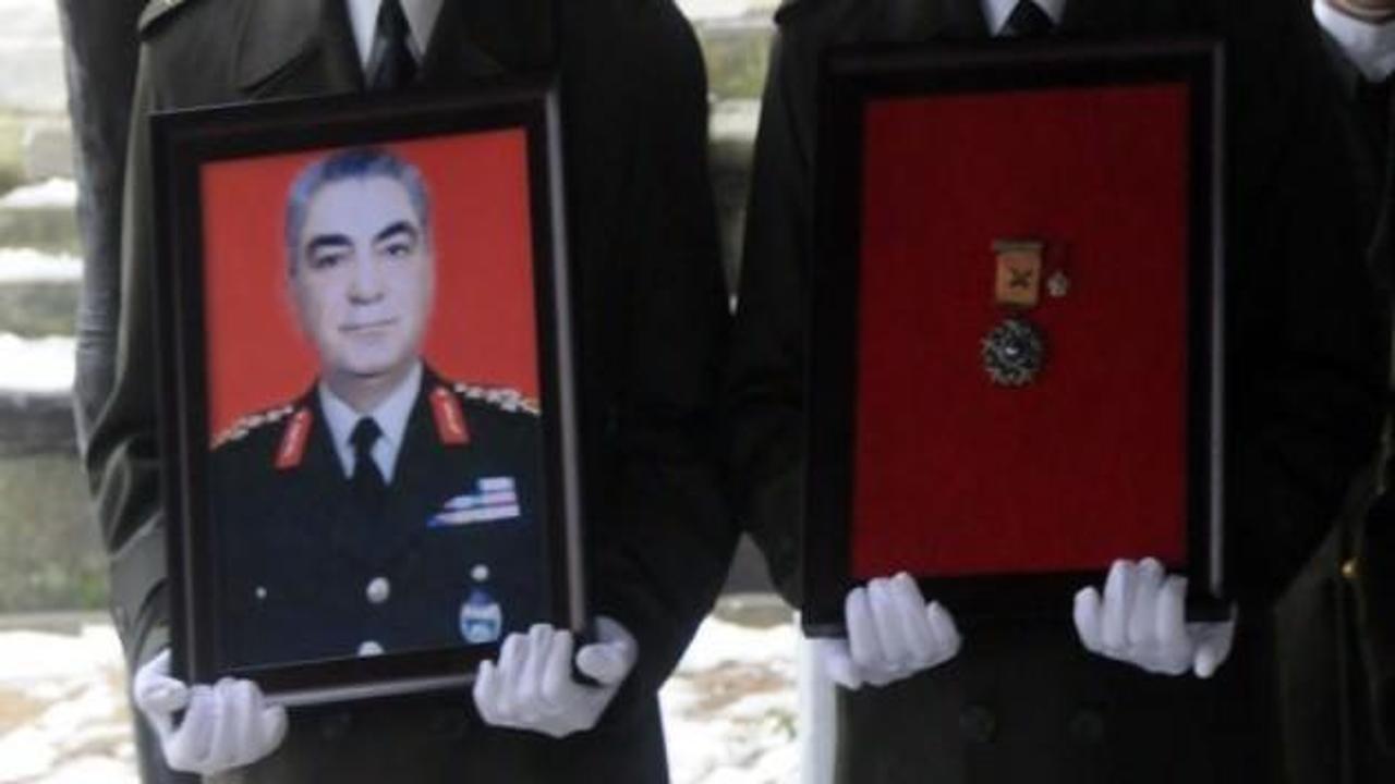 &Ouml;zel Harp'in kilit ismi defnedildi