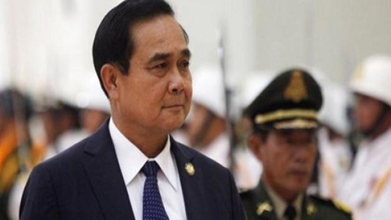 Tayland Başbakanı o otobüsleri yasakladı