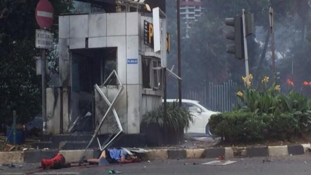 6 eş zamanlı saldırı: &Ccedil;ok sayıda &ouml;l&uuml; var!