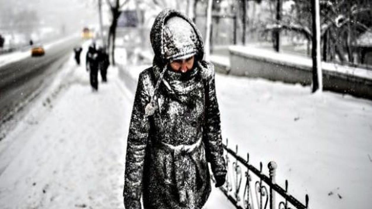 İstanbul'a Cuma günü yeniden kar geliyor