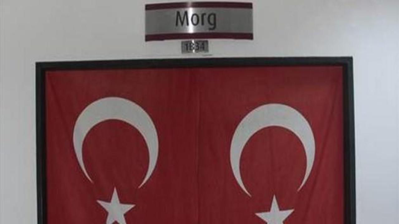 Şehidin bulunduğu morga Türk bayrakları asıldı
