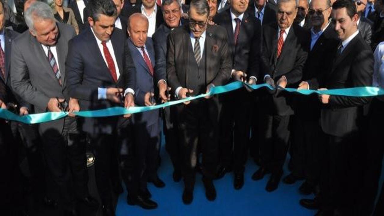 Eski bakanlar İzmir'de fabrika açtı