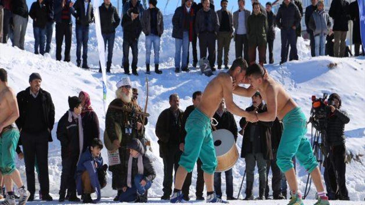 2 bin rakımda kar &uuml;st&uuml;nde g&uuml;reş