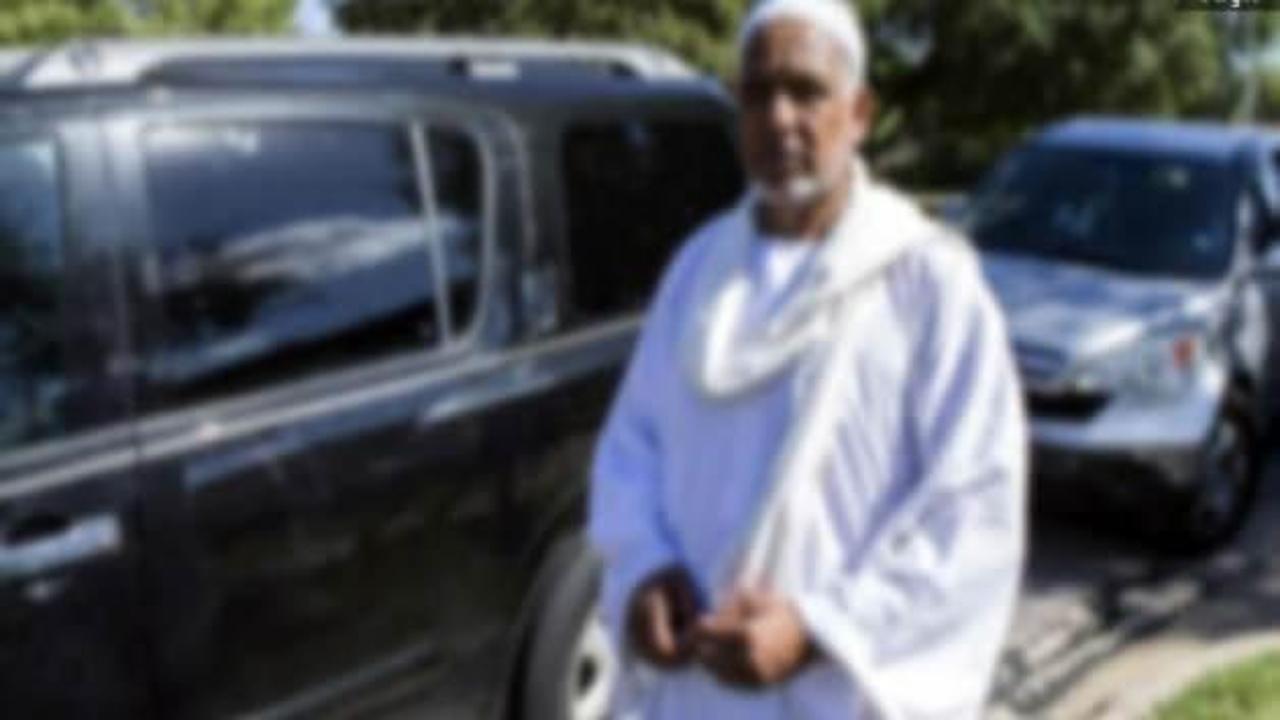 ABD'de geleneksel kıyafetli bir Müslümana saldırı