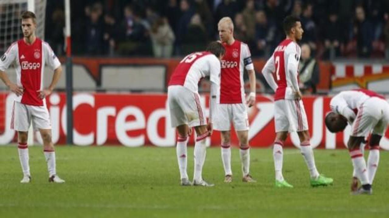 Ajax zirveyi kaptırdı