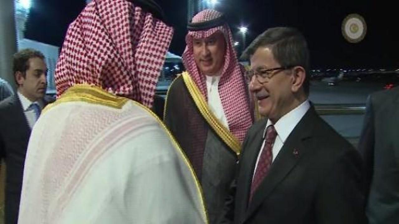 Başbakan Davutoğlu Suudi Arabistan’da 