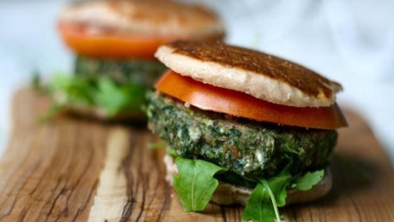 Ispanaklı Burger tarifi