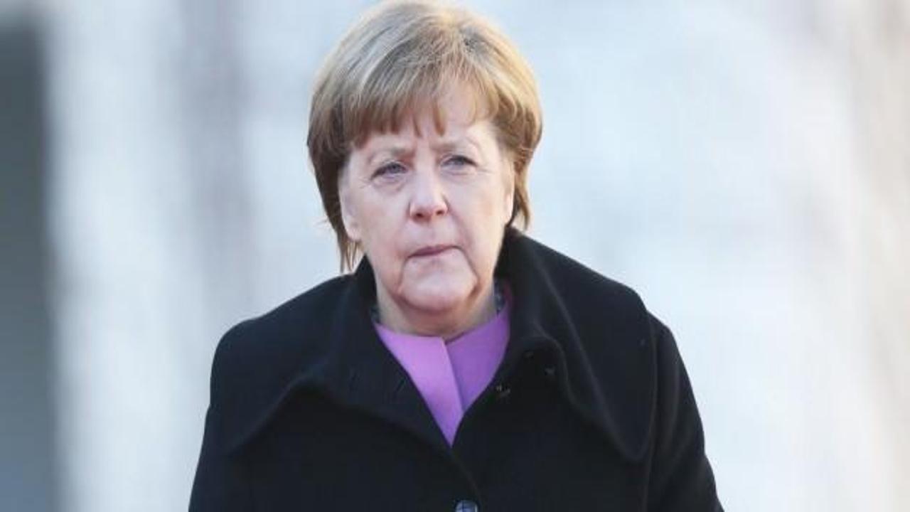 Merkel: Türkiye'yeden gelen Suriyelilere...
