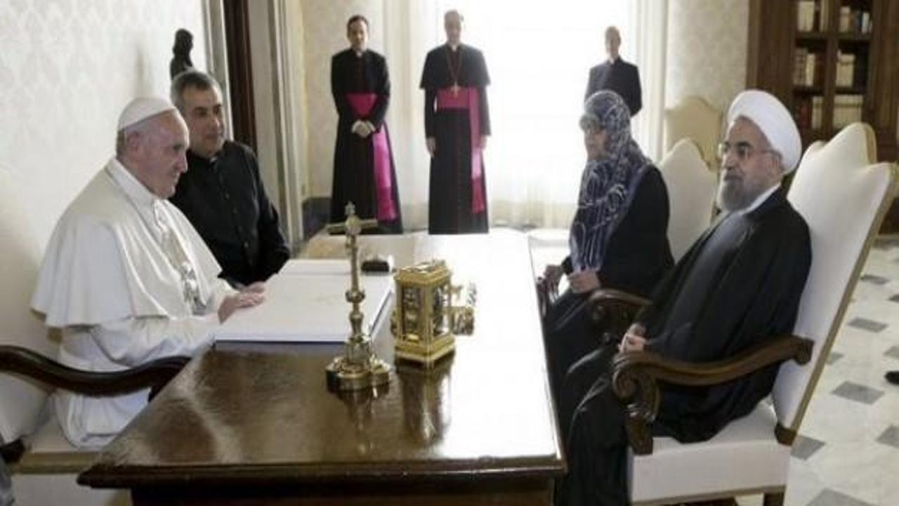 Vatikan'da Papa-Ruhani görüşmesi