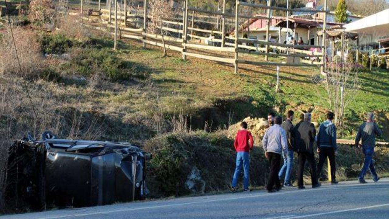 Kocaeli'de otomobil su kanalına devrildi: 4 yaralı