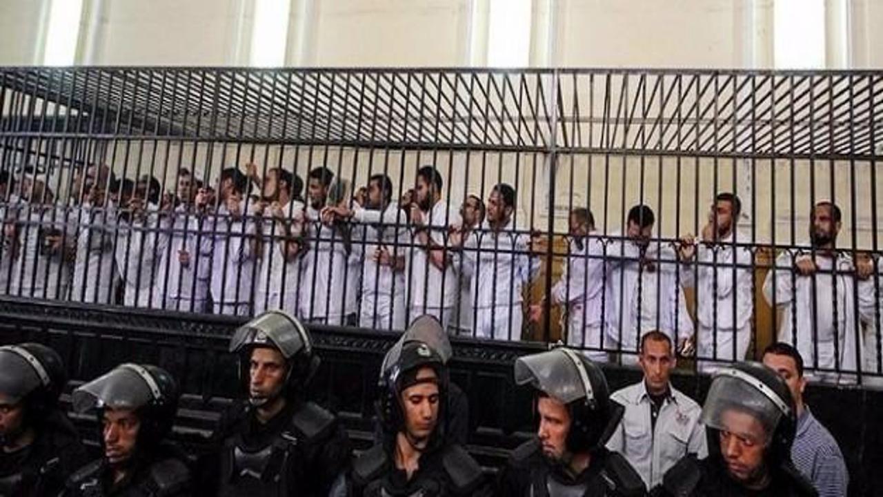 Mısır'da Yargıtay 149 idam kararını bozdu