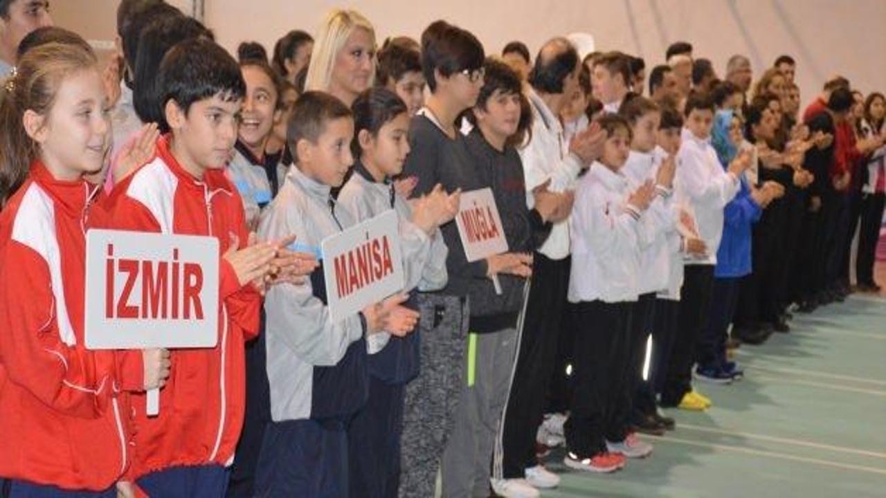 Anadolu Yıldızlar Ligi badminton