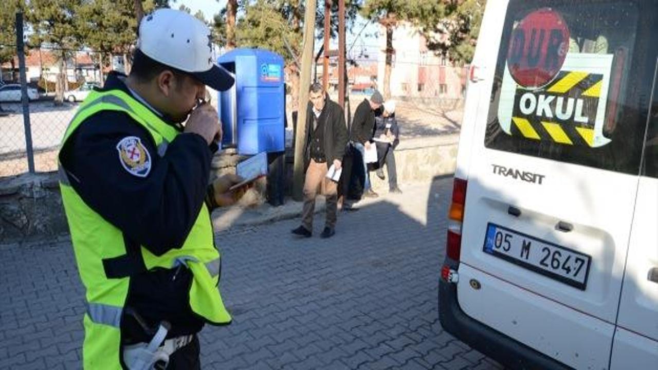 Gümüşhacıköy'de öğrenci servis araçları denetlendi