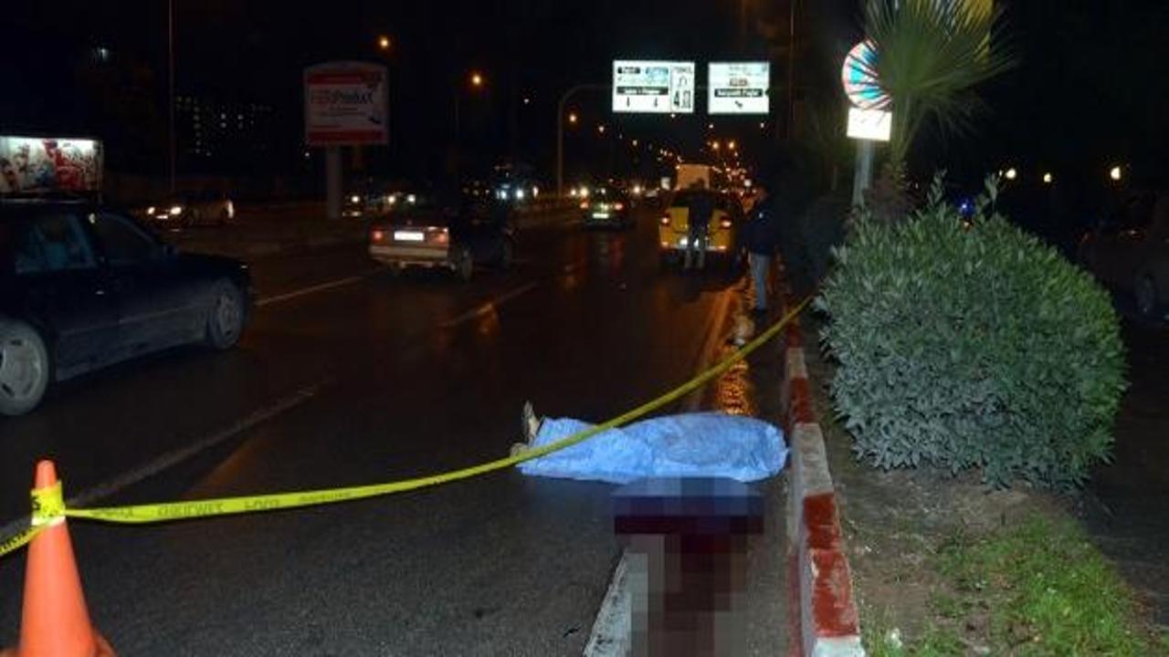 Antalya'da yayaya çarpan motosiklet sürücüsü öldü